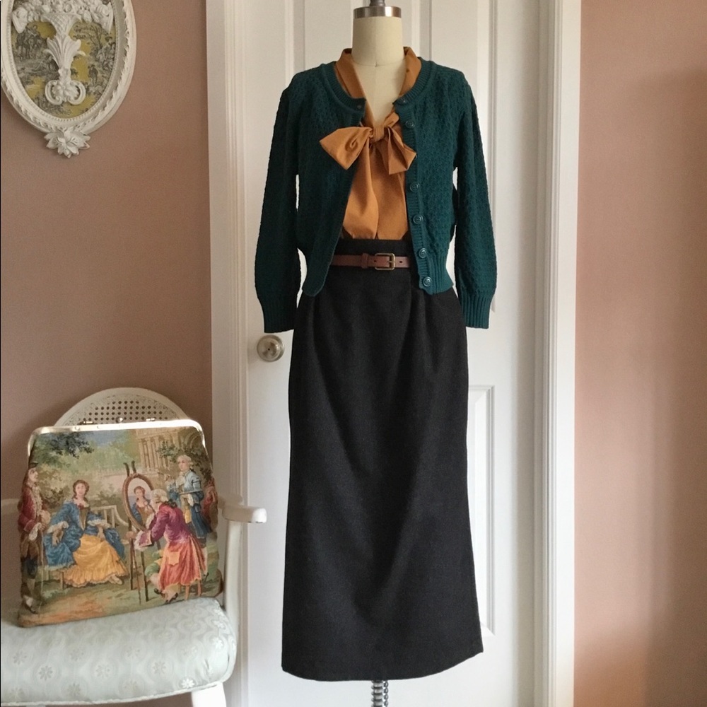 Vintage High waisted 1980’s Wool Pencil Skirt